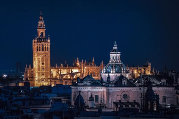 que-ver-en-sevilla-por-la-noche