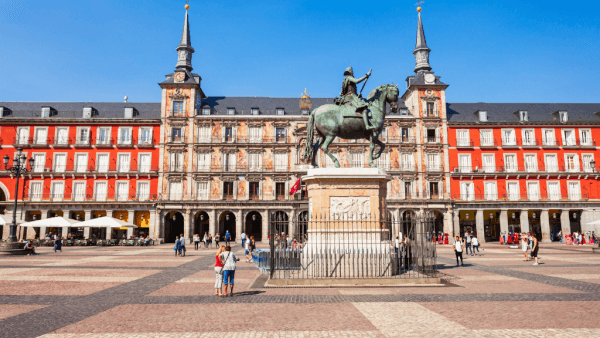 plaza-mayor-que-visitar-madrid