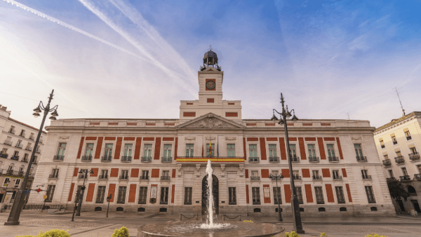 puerta-del-sol-visitar-en-madrid