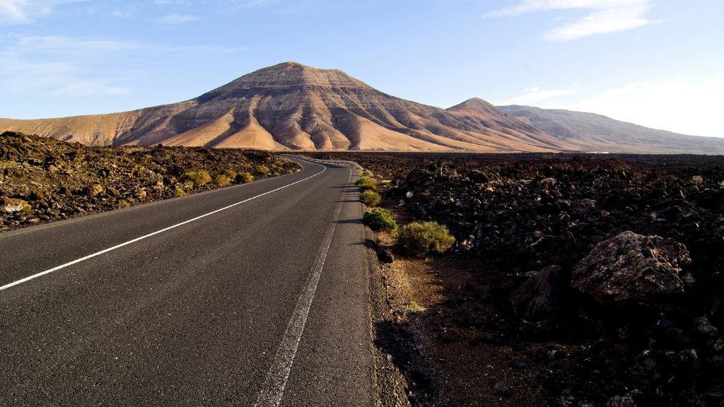 Las mejores rutas en coche por Lanzarote